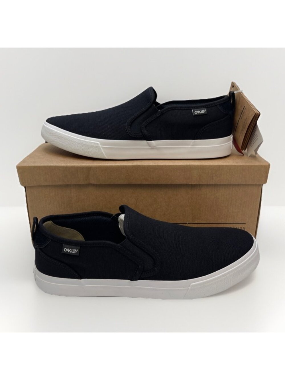 Oakley B1B Banks Classic Slip-On Shoes Men Sz 9.5 Black Canvas Skate Sneaker NEW